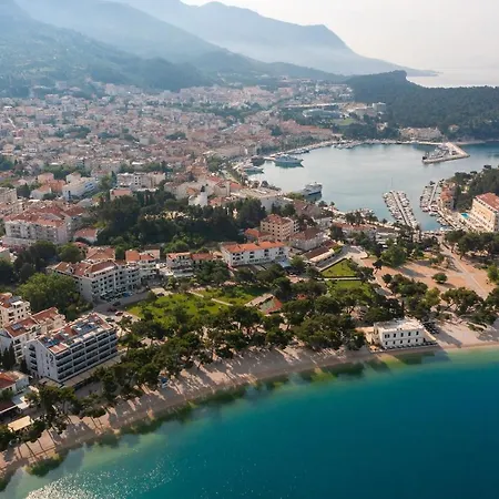 شقة فندقية 9 4*