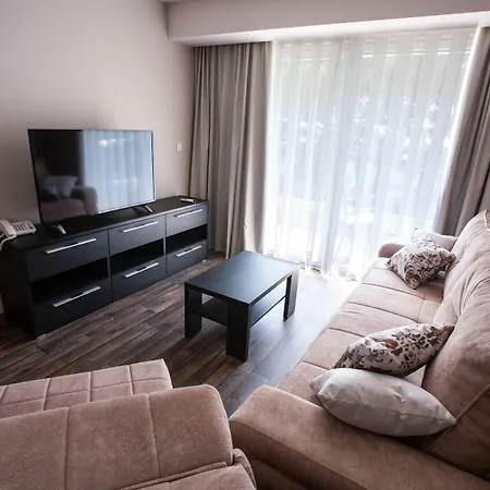 9 4* ماكارسكا