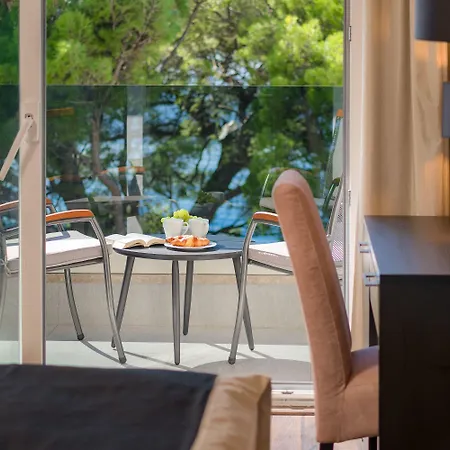 9 Aparthotel Makarska