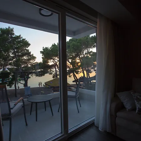 9 Hotel apartamentowy