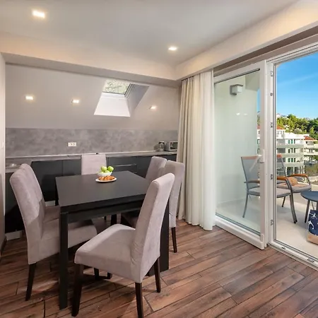 9 Hotel apartamentowy Makarska