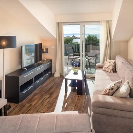 9 Hotel apartamentowy