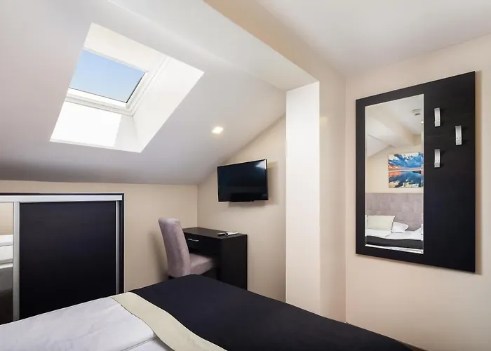 Apart Otel 9 Makarska