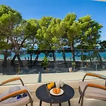 9 Aparthotel Makarska