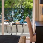 9 Aparthotel Makarska
