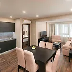 9 Aparthotel