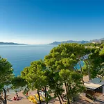 9 Aparthotel Makarska