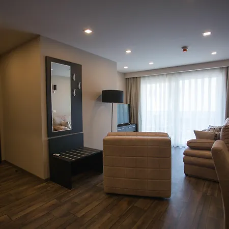 9 Lägenhetshotell 4*