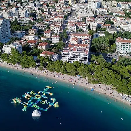 9 Aparthotel Makarska