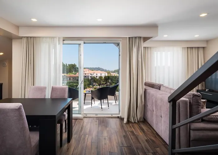 9 Apartahotel