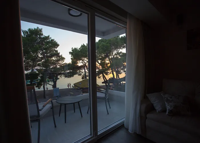 9 Apartahotel
